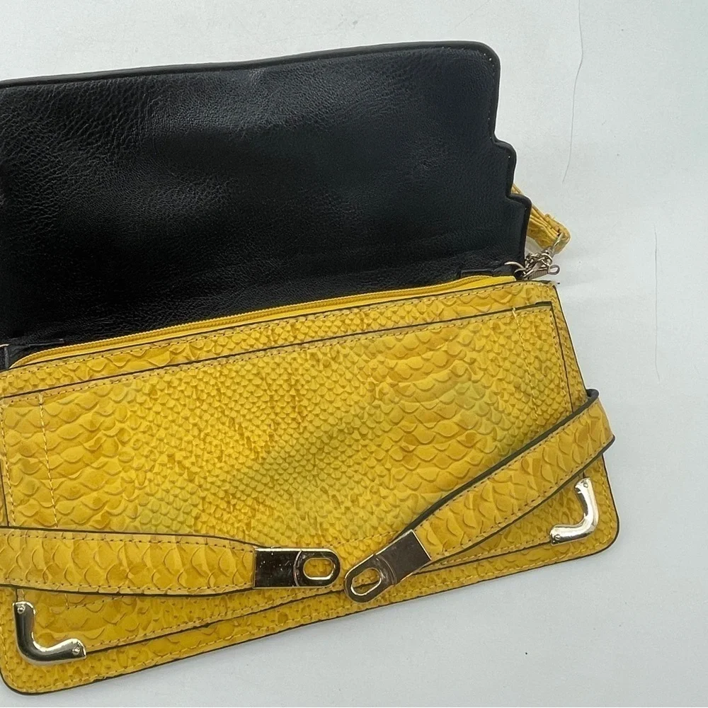 Vintage J Francis Clutch Purse With Removable Chain Strap Yellow